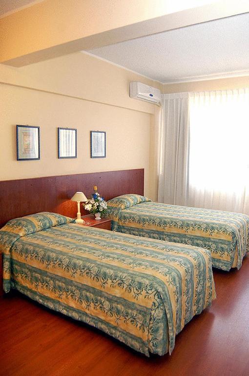 Aparthotel Imperio & 3*