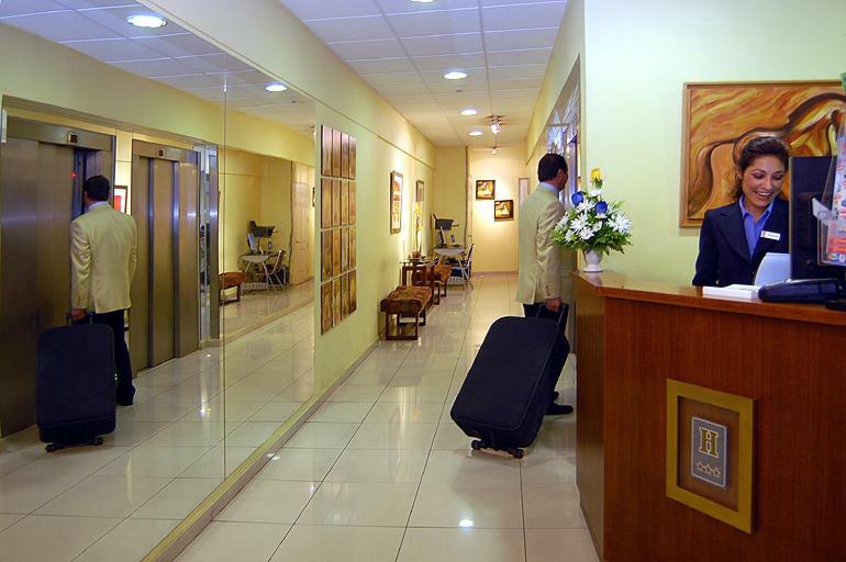 Aparthotel Imperio & Santiago del Cile